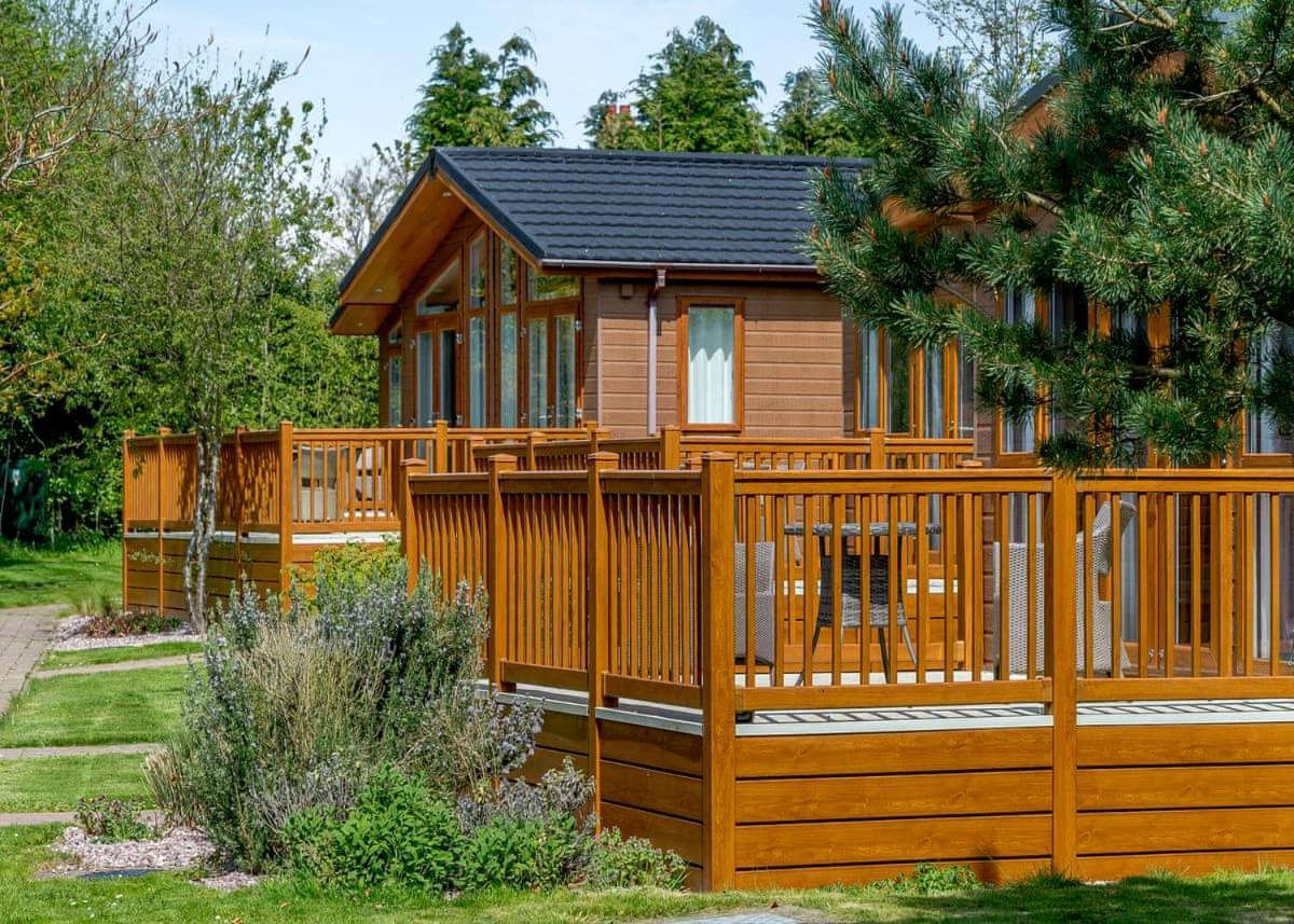Canterbury Reach Lodge Retreat Petham Exterior photo