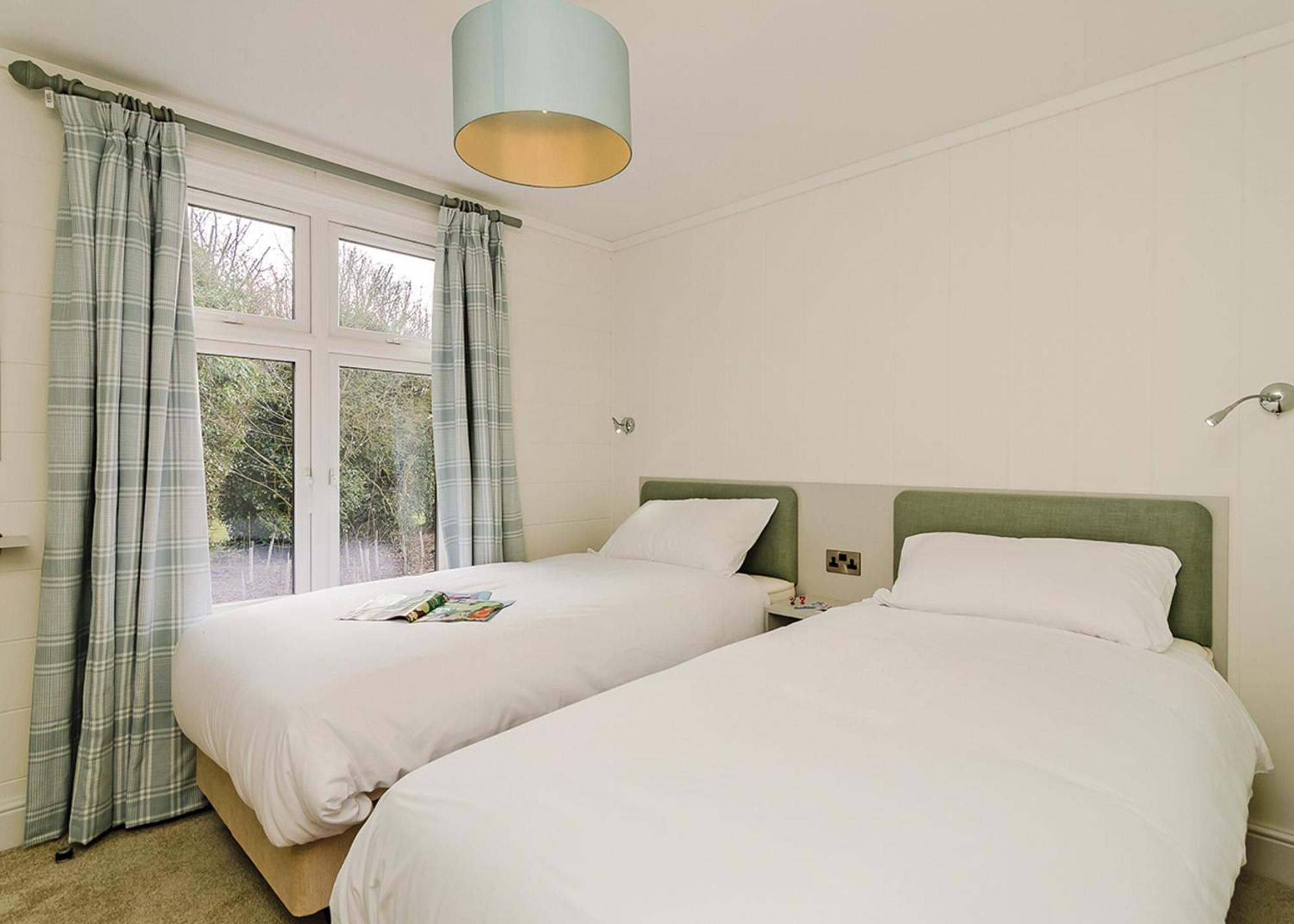 Canterbury Reach Lodge Retreat Petham Room photo